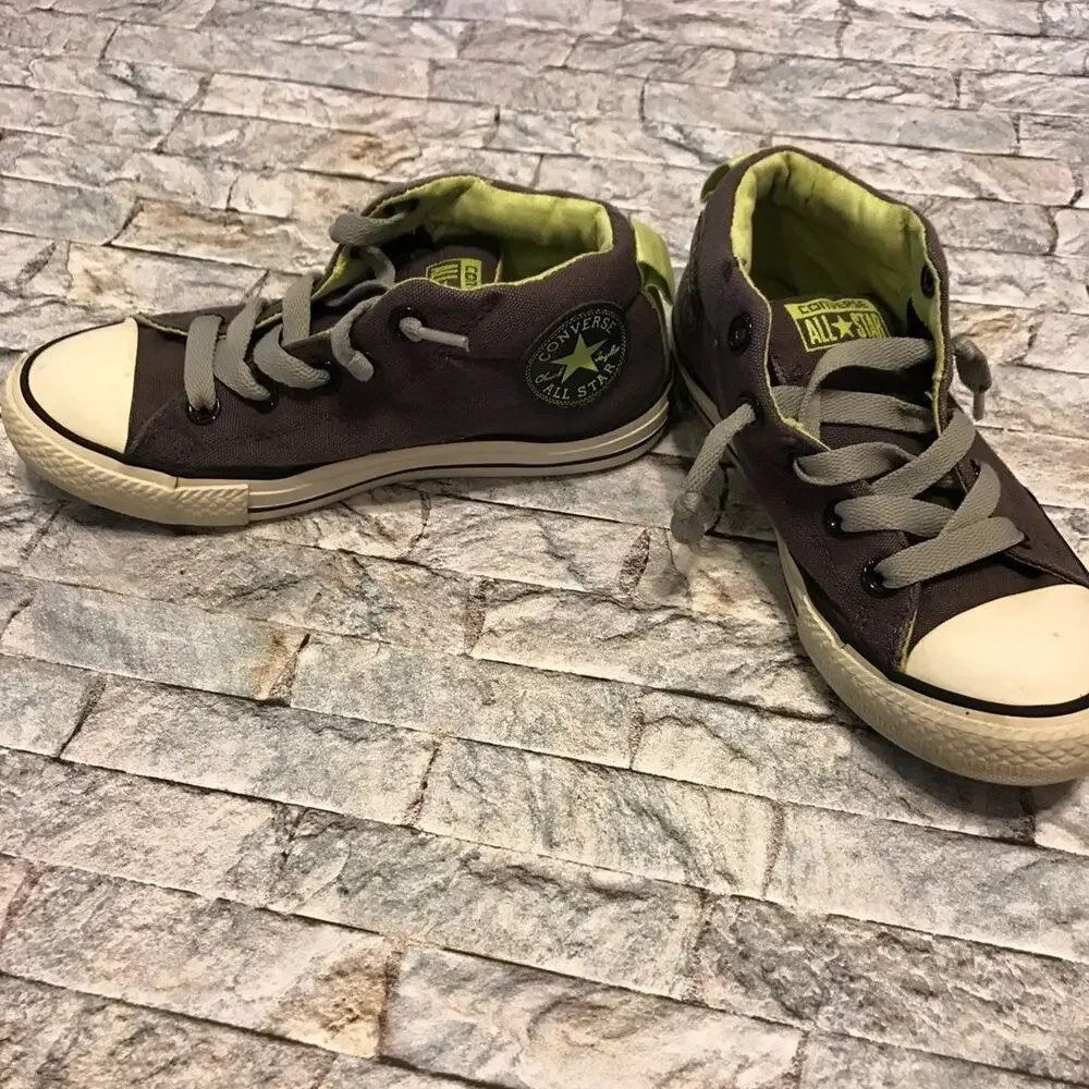 Size 1 Converse All Star